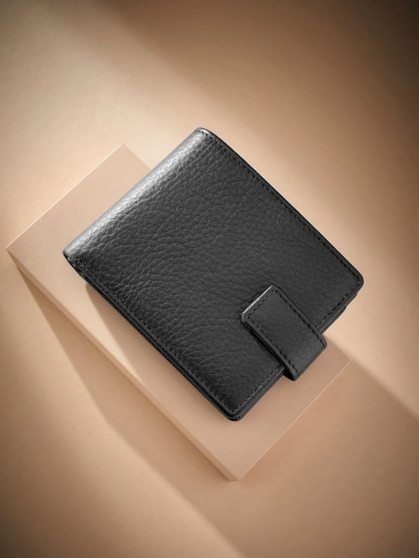 Black Signature Leather Extra Capacity Wallet-1