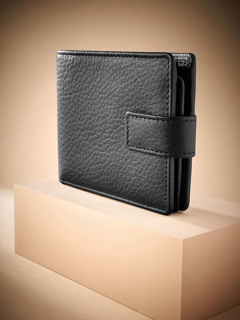 Black Signature Leather Extra Capacity Wallet-2